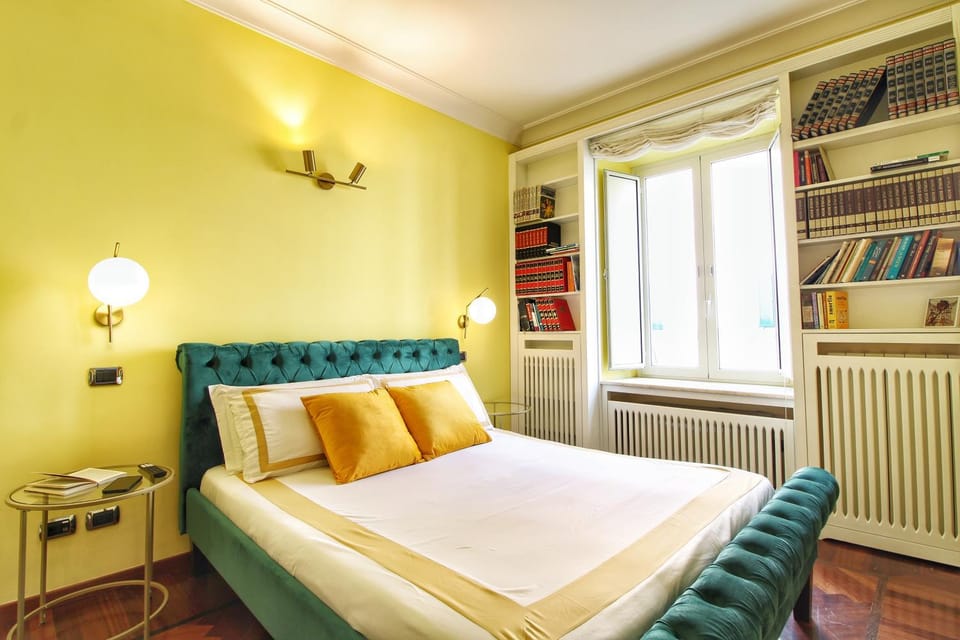 Large and Charming Apartment in Trastevere by YourHost Apartment in Rome