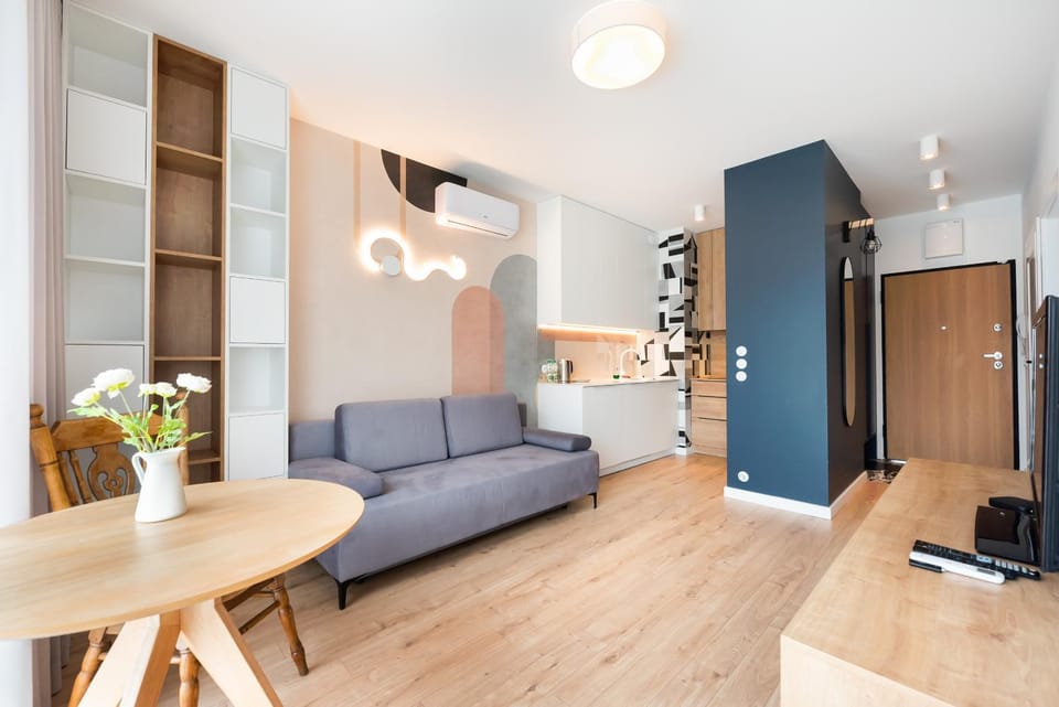 TV and multimedia, Kitchen or kitchenette, Living room, Seating area, Dining area, wardrobe