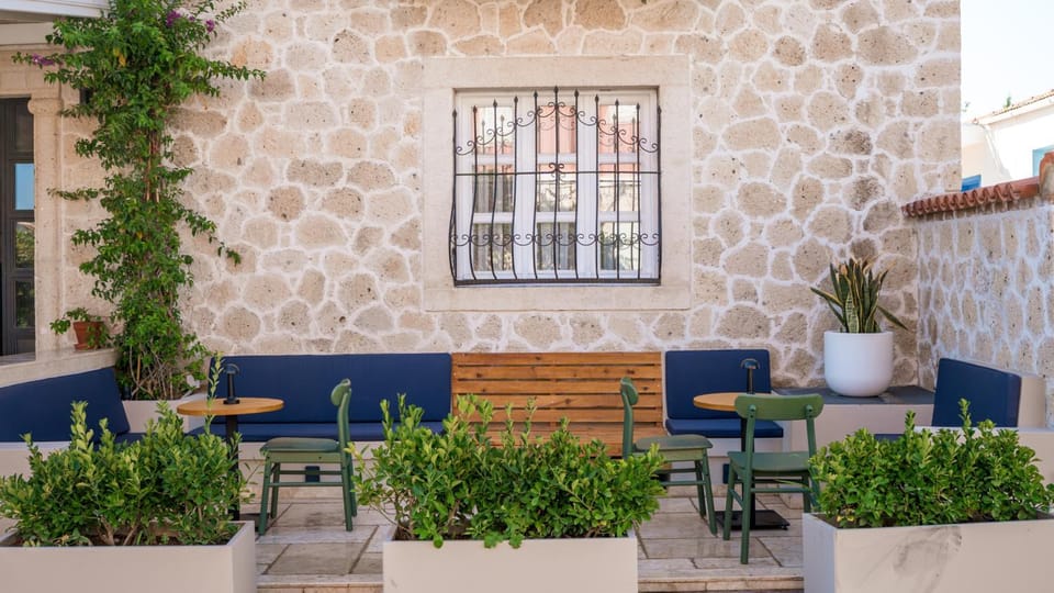 Banquet/Function facilities, Seating area