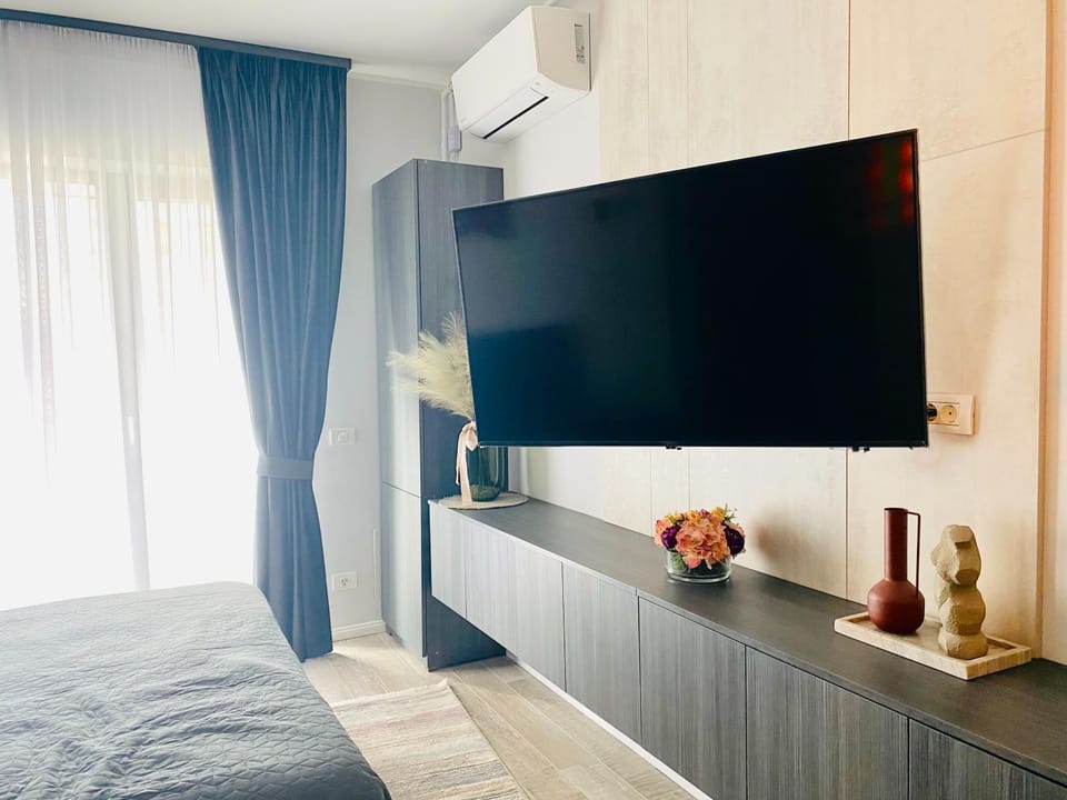TV and multimedia, Bedroom