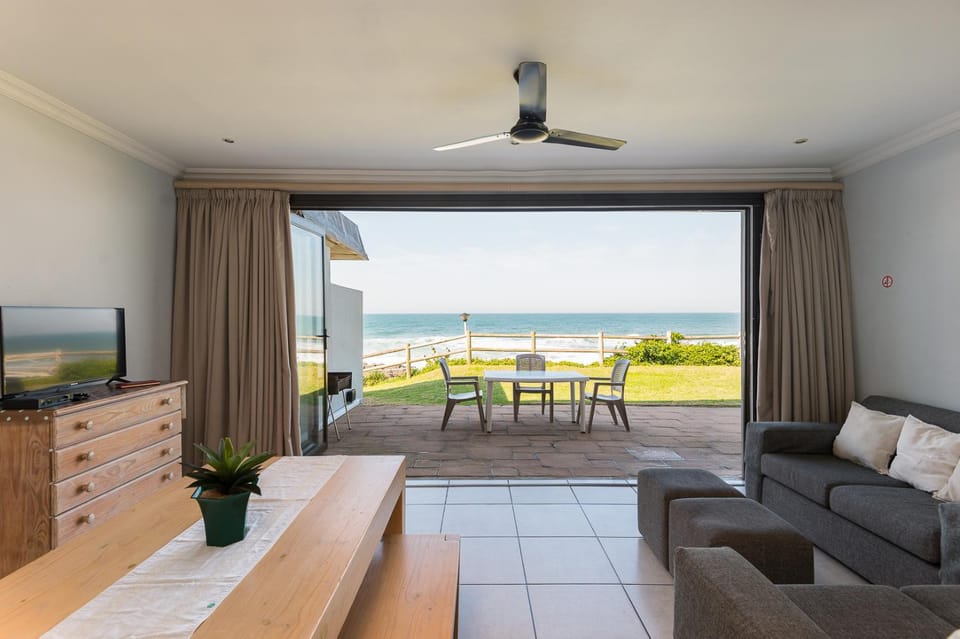 Patio, Living room, Dining area, Sea view