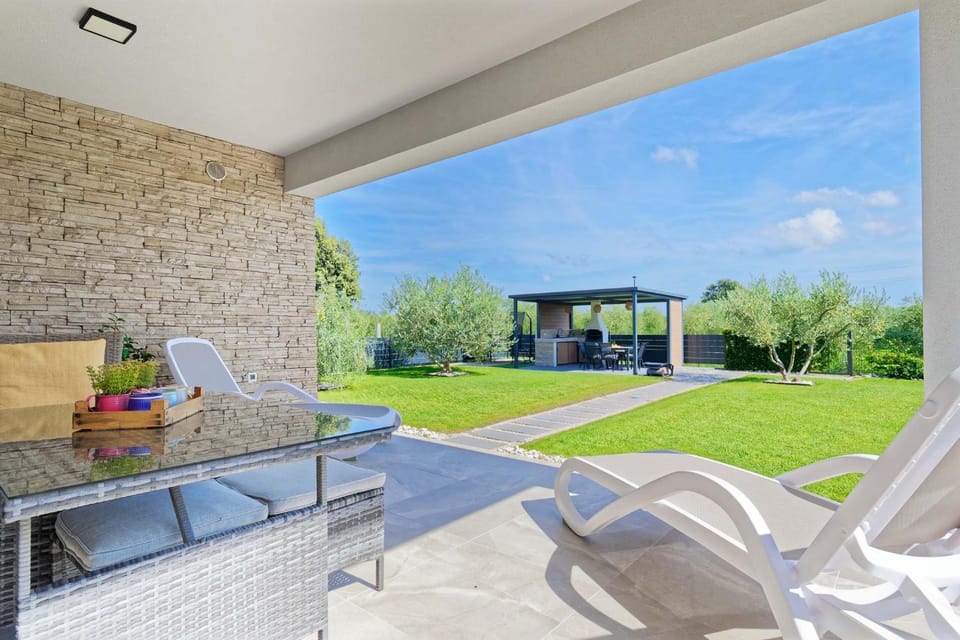 BBQ facilities, Balcony/Terrace
