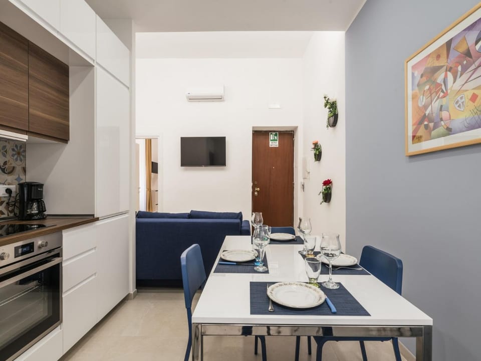 TV and multimedia, Kitchen or kitchenette, Living room, Food and drinks, Dining area, Food, minibar, pet friendly, stove