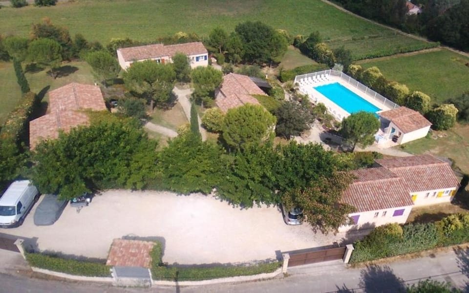 Bird's eye view, View (from property/room), Swimming pool, Parking
