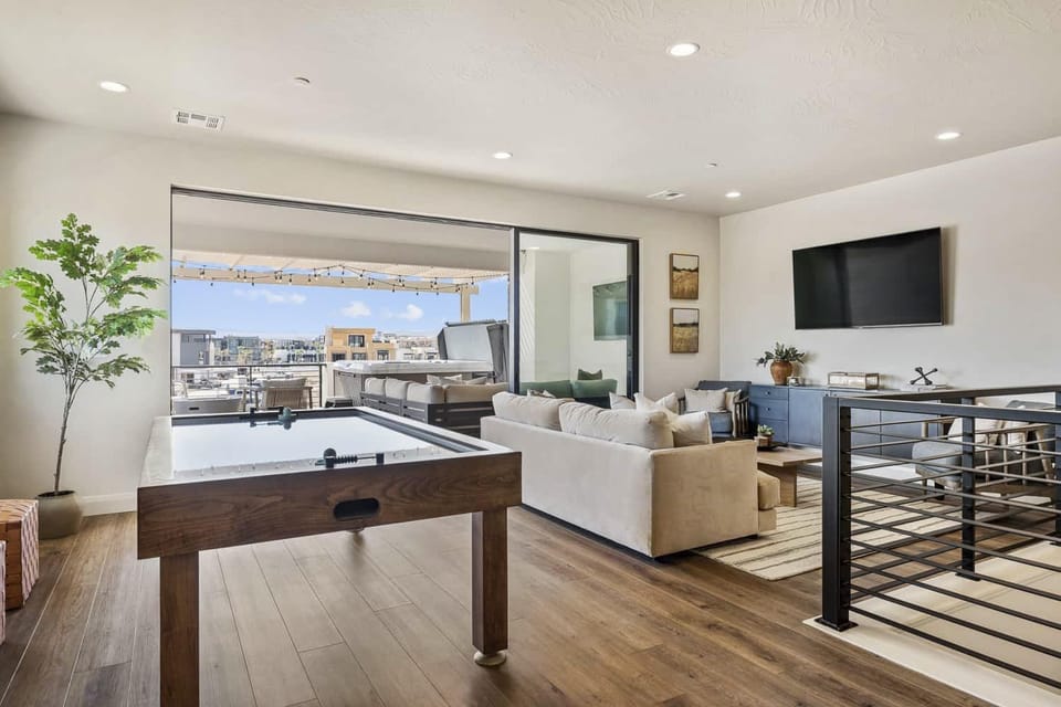 A Bit of Paradise townhouse House in St George