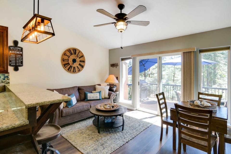 Tranquil Lake Almanor Getaway w/ Grill! House in Lake Almanor