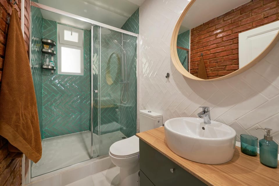 Shower, Toilet, Bathroom