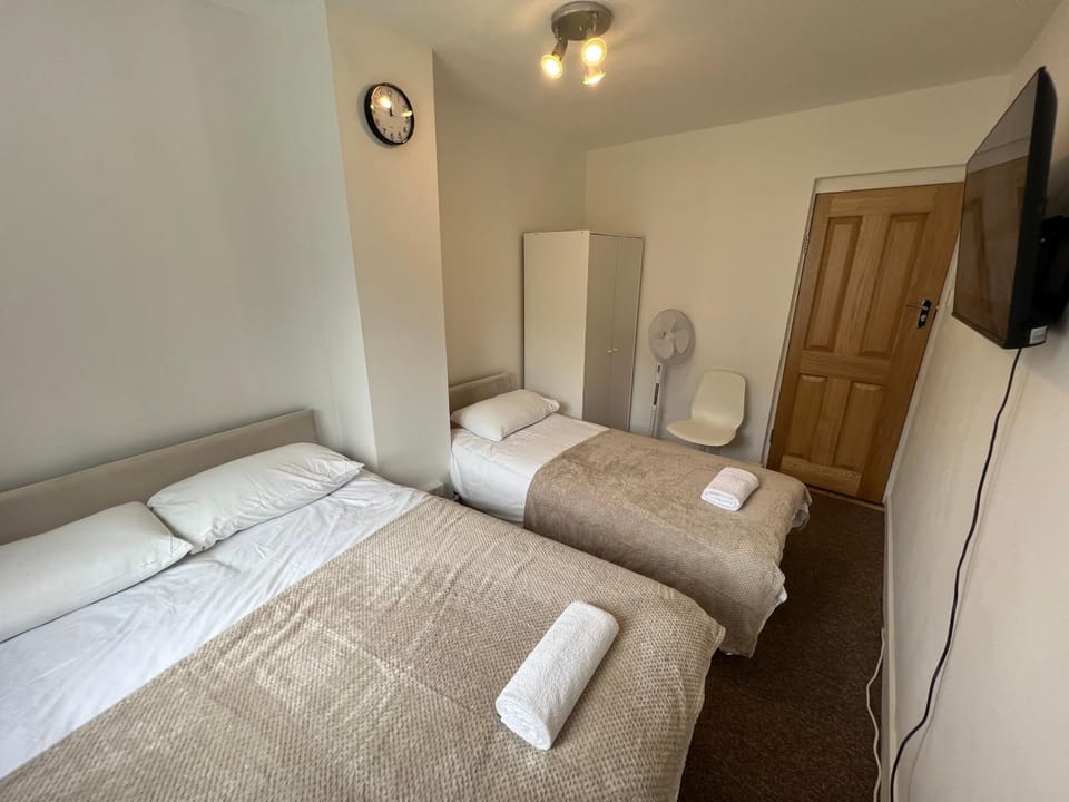 Lovely Budget Rooms in Camden - Kings Cross Vacation rental in London Borough of Islington