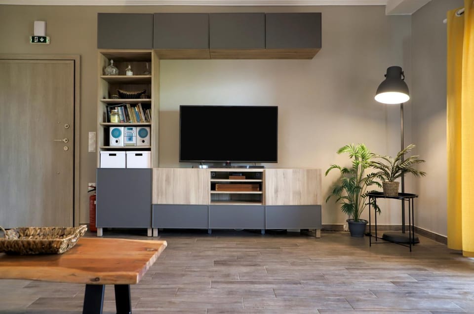 Communal lounge/ TV room, TV and multimedia, Evening entertainment