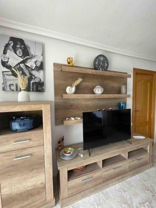 Communal lounge/ TV room
