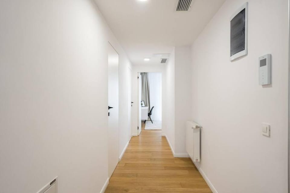 Luxurious Central New Penthouse + Parking Apartment in Bucharest