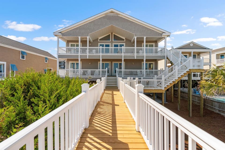 WeeBee Down House in Surfside Beach