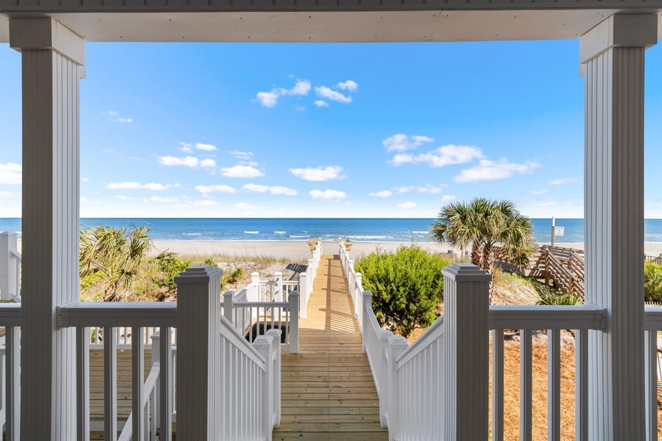 WeeBee Down House in Surfside Beach