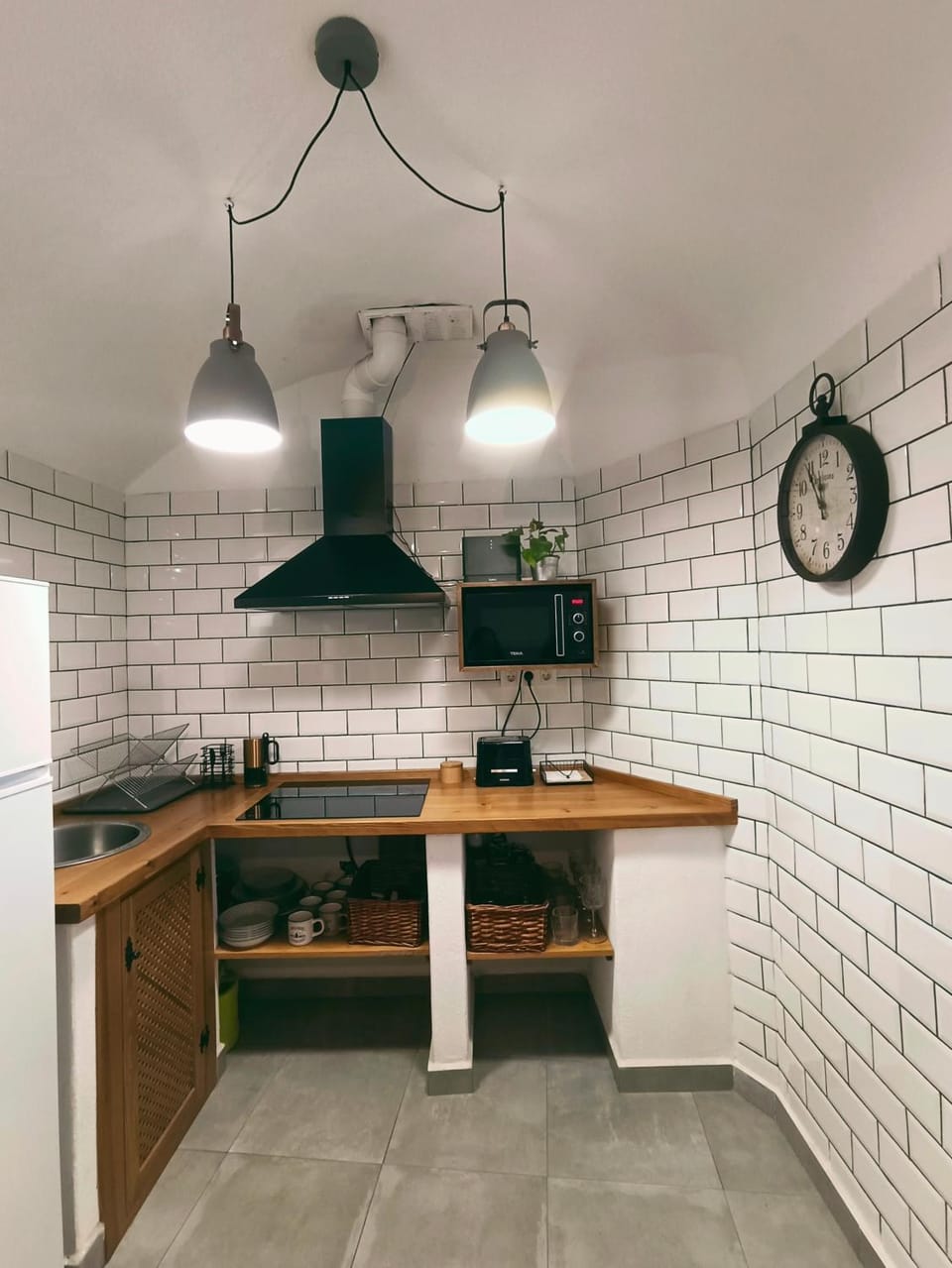 Kitchen or kitchenette