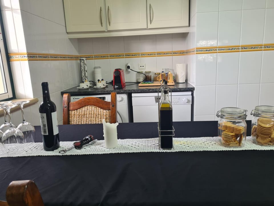 Coffee/tea facilities, Kitchen or kitchenette