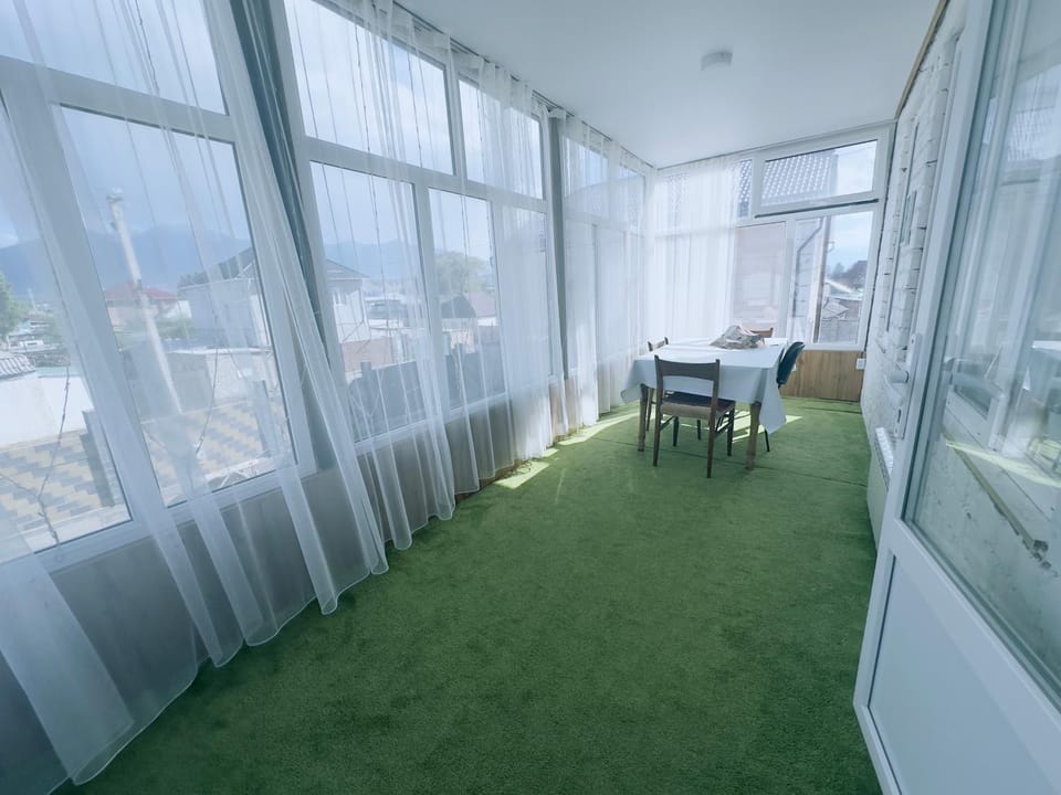 View (from property/room), Balcony/Terrace, Living room, Seating area