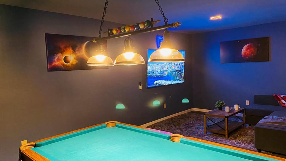 Billiard, Game Room, TV and multimedia