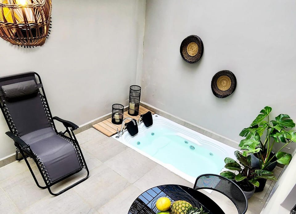 Hot Tub