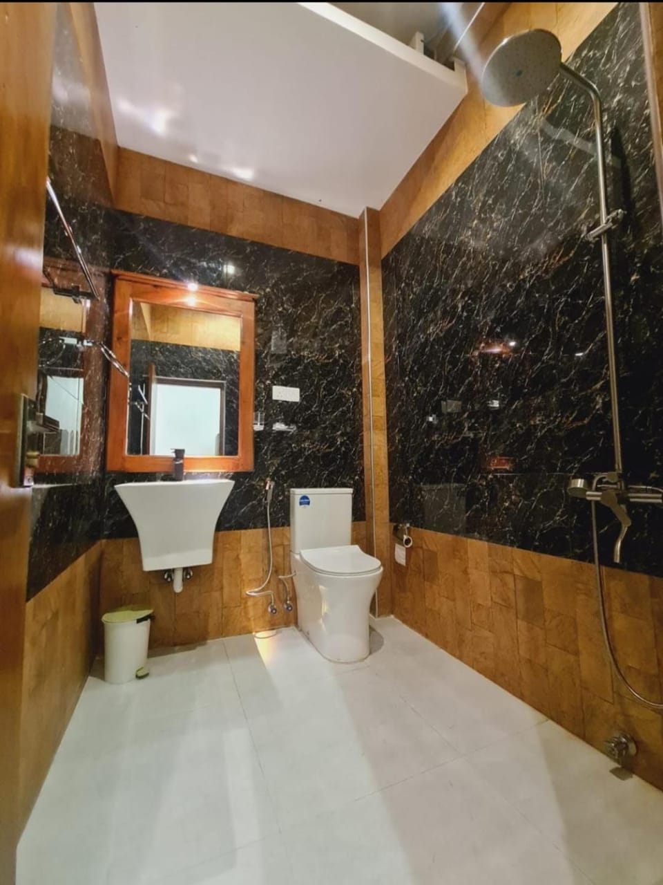 Top Rich Hotel Nuwara Eliya Hotel in Nuwara Eliya