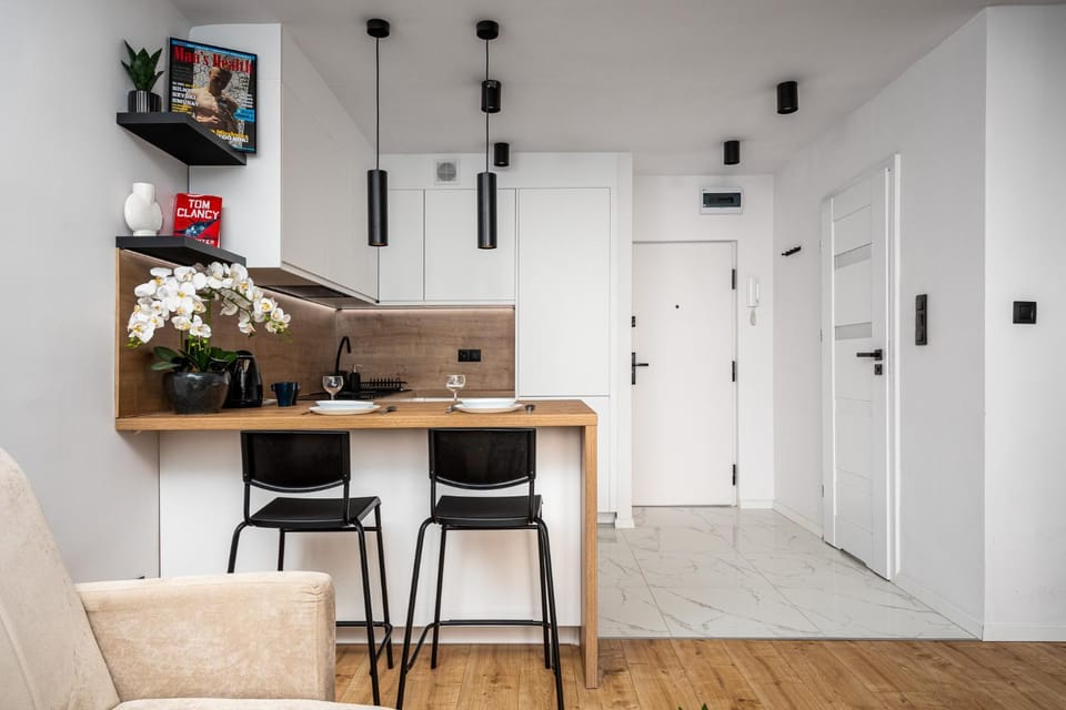 Kitchen or kitchenette, Dining area, wardrobe