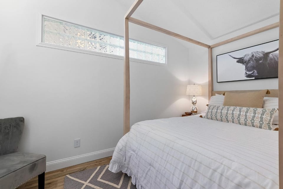 Sandpiper Cottage- Walk to Beach and Pier Apartment in Vilano Beach