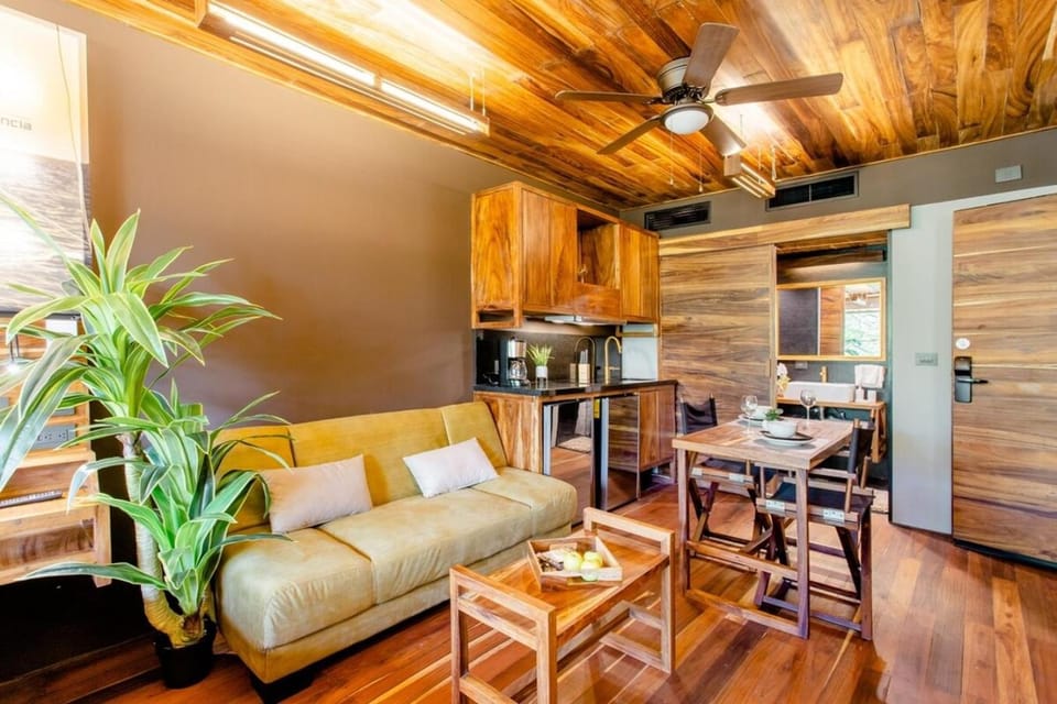 Location! Steps to Beach Balcony 38St Art Expo Apartment in Playa del Carmen