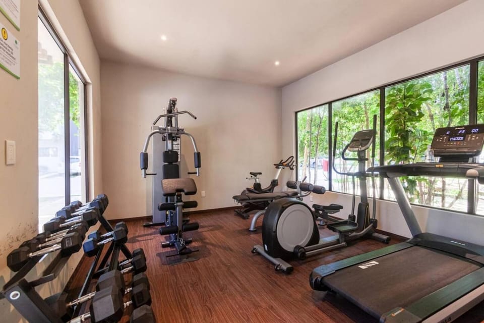 Casa Tortuga 10min to CaribeWIFI 200MBGymKing House in Playa del Carmen