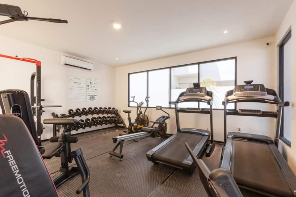 Casa Caribe 10min to Beach, WIFI 100MB,3Pools,Gym House in Playa del Carmen