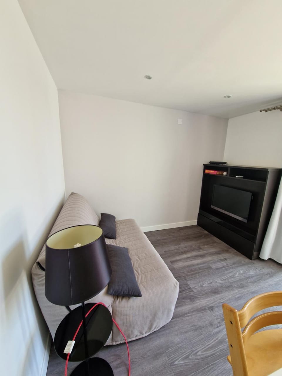 Appartement 2 pièces rénove avec accès piscine Apartment in Grasse