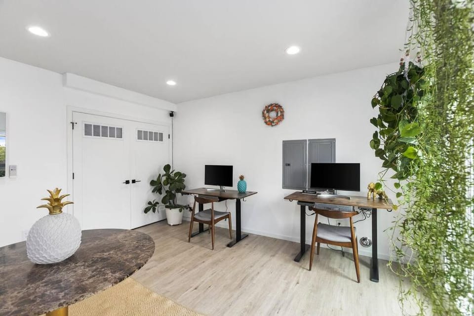 Quinn's sweet suite - Micro Studio - 91Walkscore Apartment in Ballard