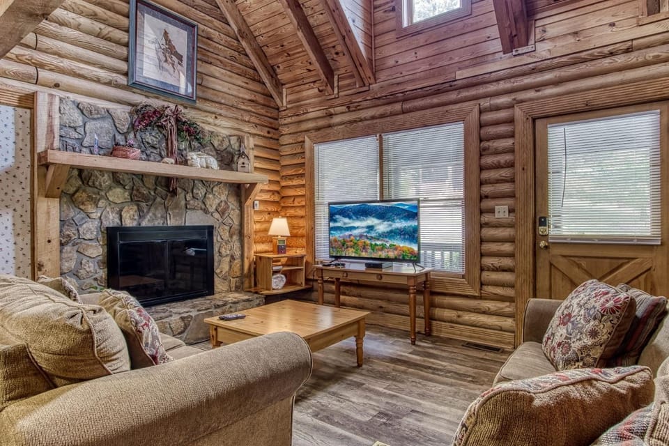 ER33 - Ganma's Getaway House in Pigeon Forge