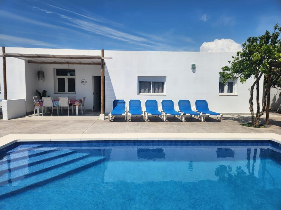 Property building, Swimming pool