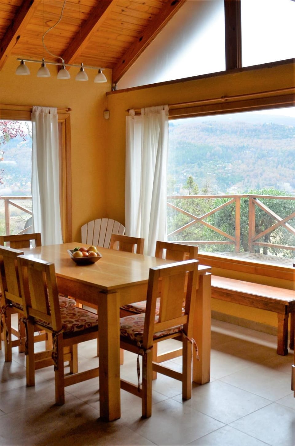 Dining area, Mountain view