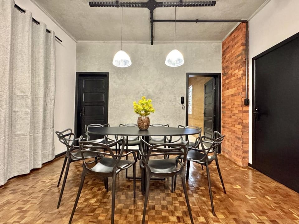 Três Quartos, Gigante e confortável Prox Hard Rock by UROOMS Apartment in Curitiba