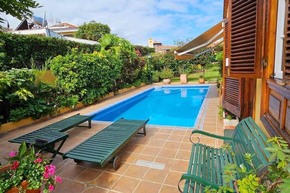 Balcony/Terrace, Swimming pool