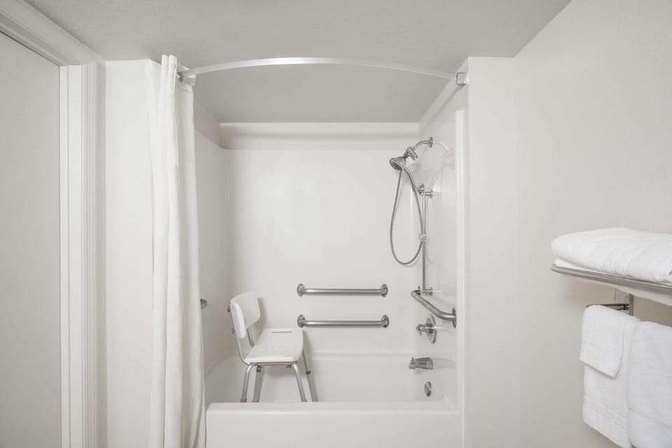 Bathroom, Photo of the whole room, On site, ADAM