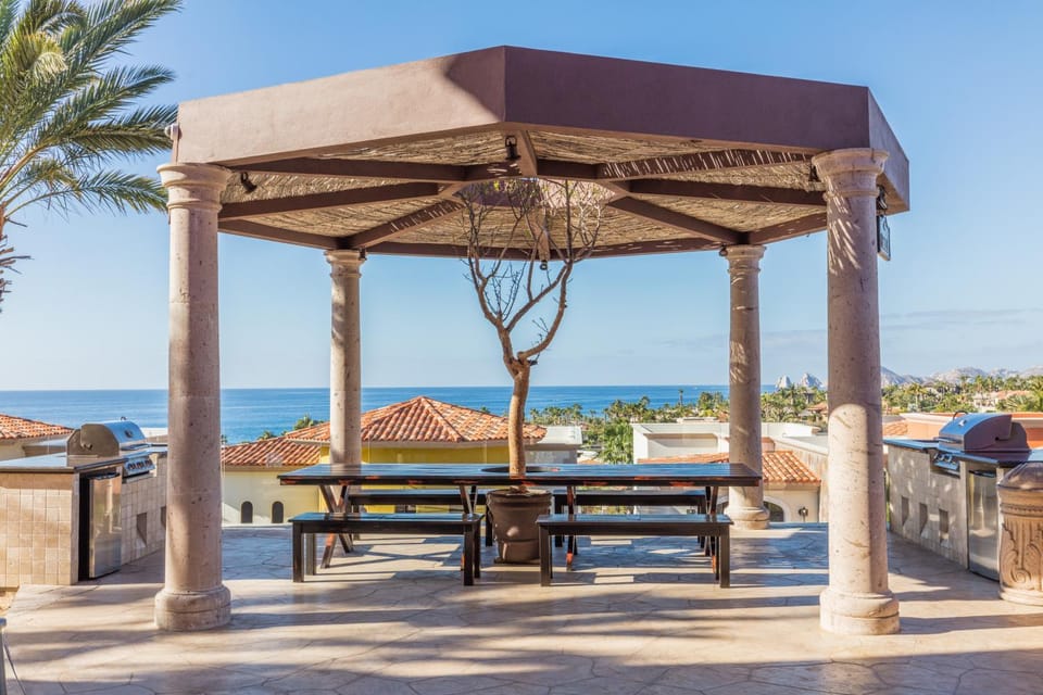 Patio, BBQ facilities