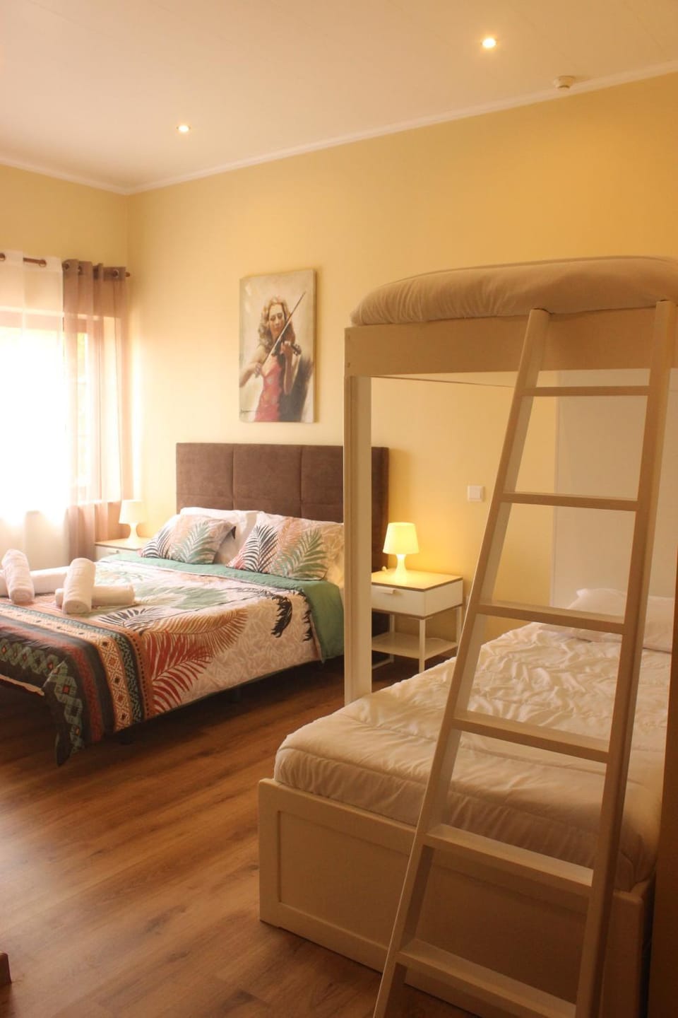 Bed, Photo of the whole room, Bedroom, bunk bed