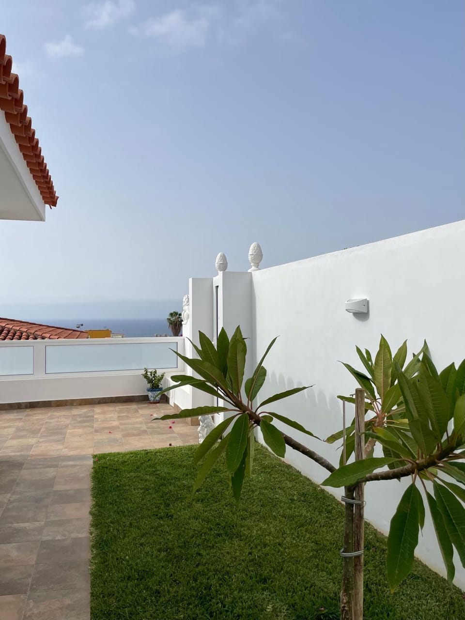 Garden, Sea view