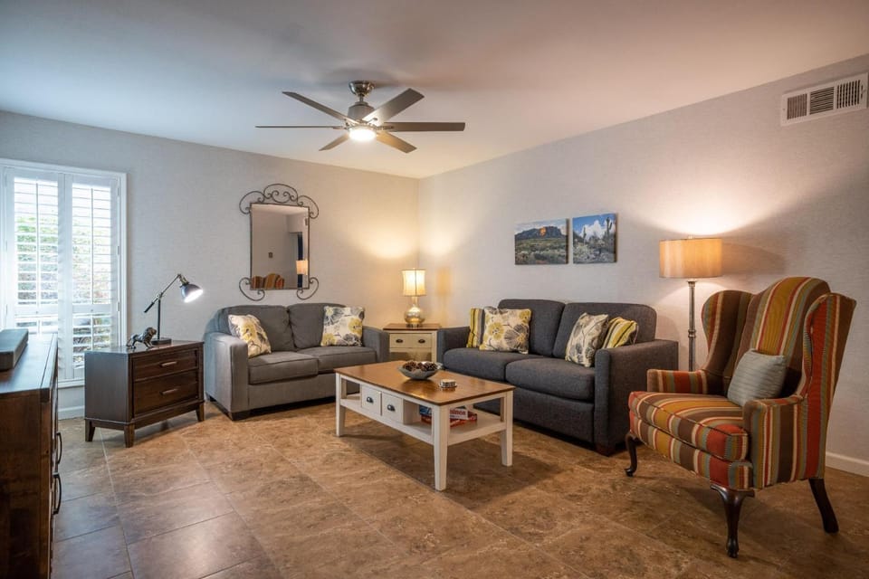 Scottsdale Miller Apartment in Paradise Valley