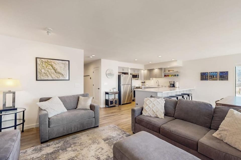 Blue Vista Apartment in Chelan (In Town)