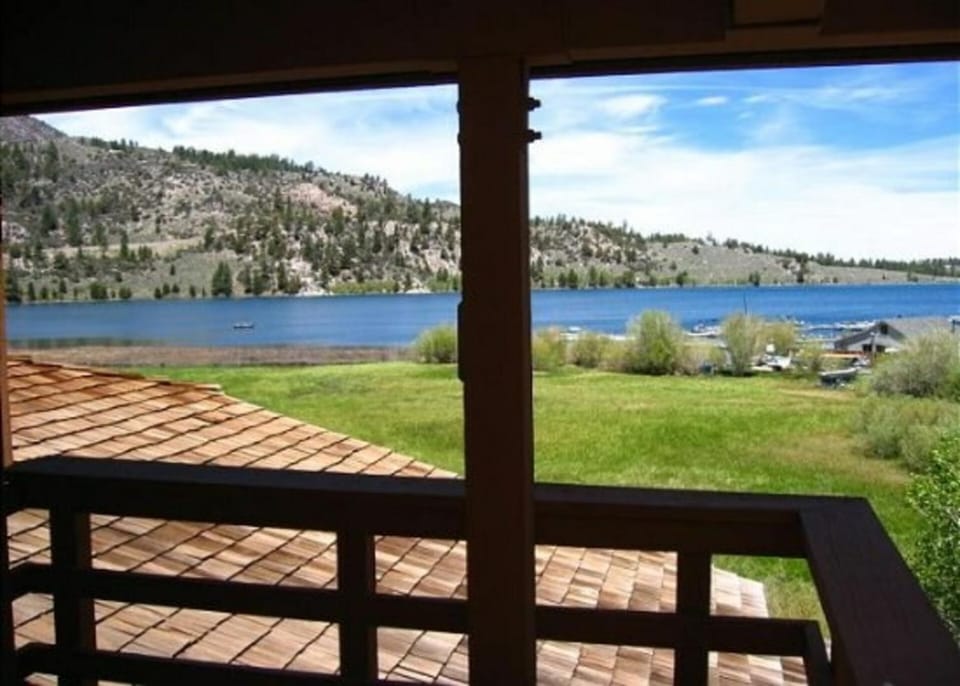 RR-Edgewater 06 Apartment in June Lake