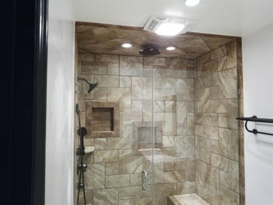RR-Edgewater 20 Apartment in June Lake
