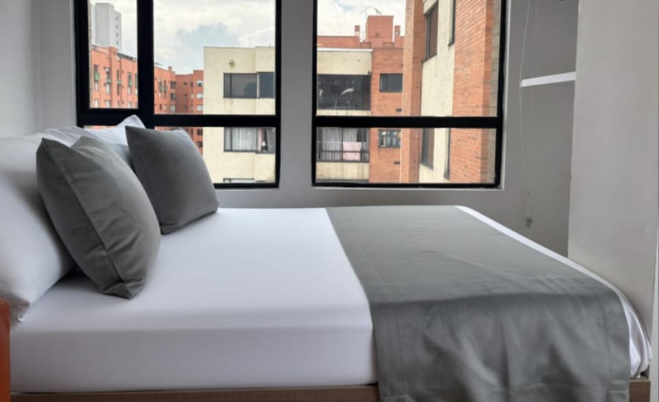 Bed, Photo of the whole room, Bedroom