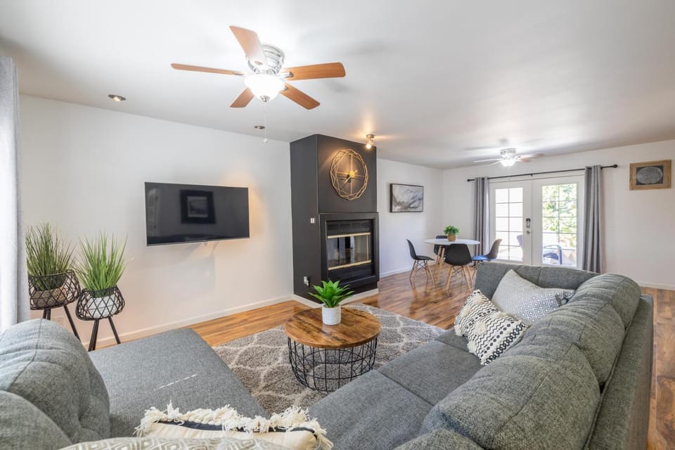 Scottsdale Orange Blossom Apartment in Scottsdale