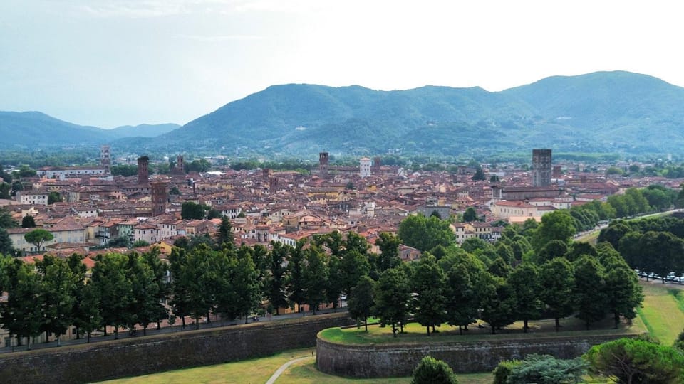 Nearby landmark, Bird's eye view