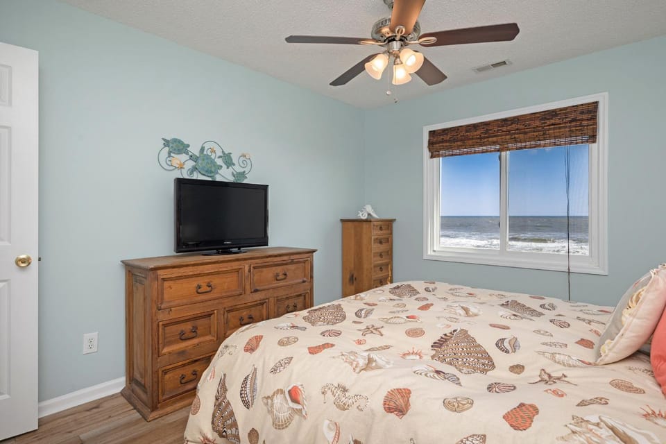 1601-C U @ The Beach by Oak Island Accommodations House in Oak Island