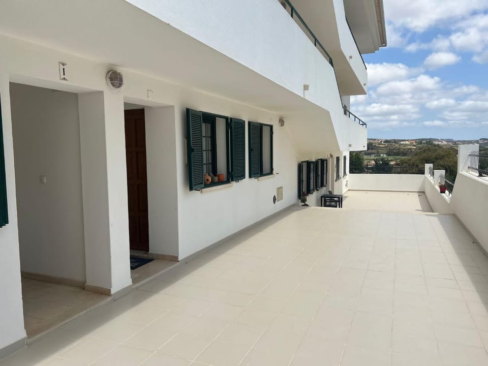 Property building, Balcony/Terrace
