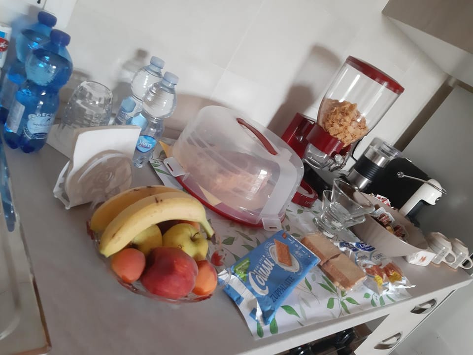 Breakfast, Buffet breakfast