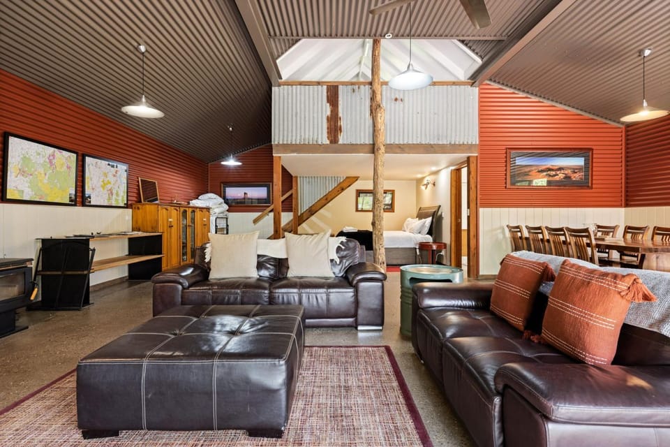 Quins Gap Escapes House in Porepunkah
